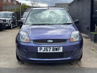 /photos/11462/2ef332f7-f2c7-46eb-b915-f25d1997c252_i320x240.jpg