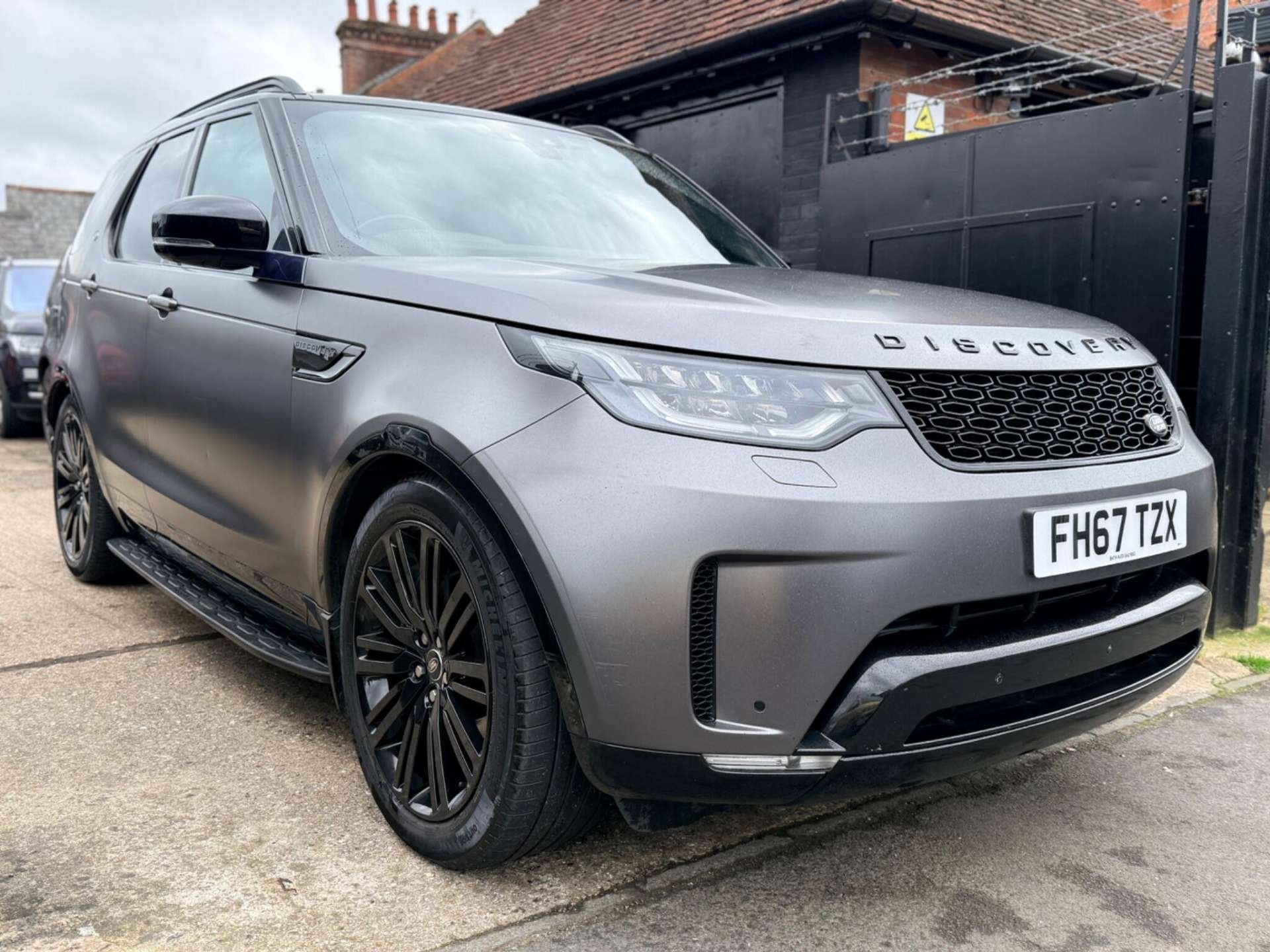 2017 Land Rover Discovery